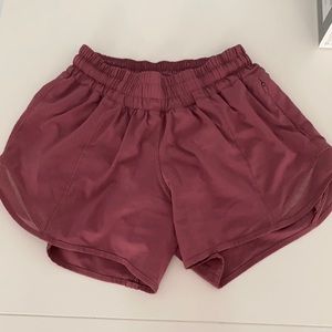 COPY - Lululemon size 2 shorts, 4 inch